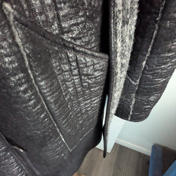 Lundstrom winter coat made in Canada - Picture 11 of 16